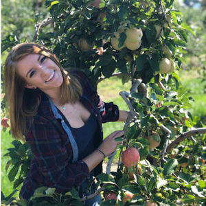 Meet your Posher, Kayla